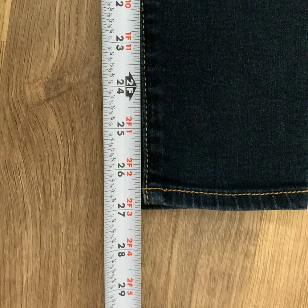 American Eagle Super Stretch Skinny jeans. Size 00 X Short